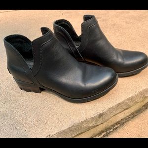 Women’s Sorel Booties Lola II